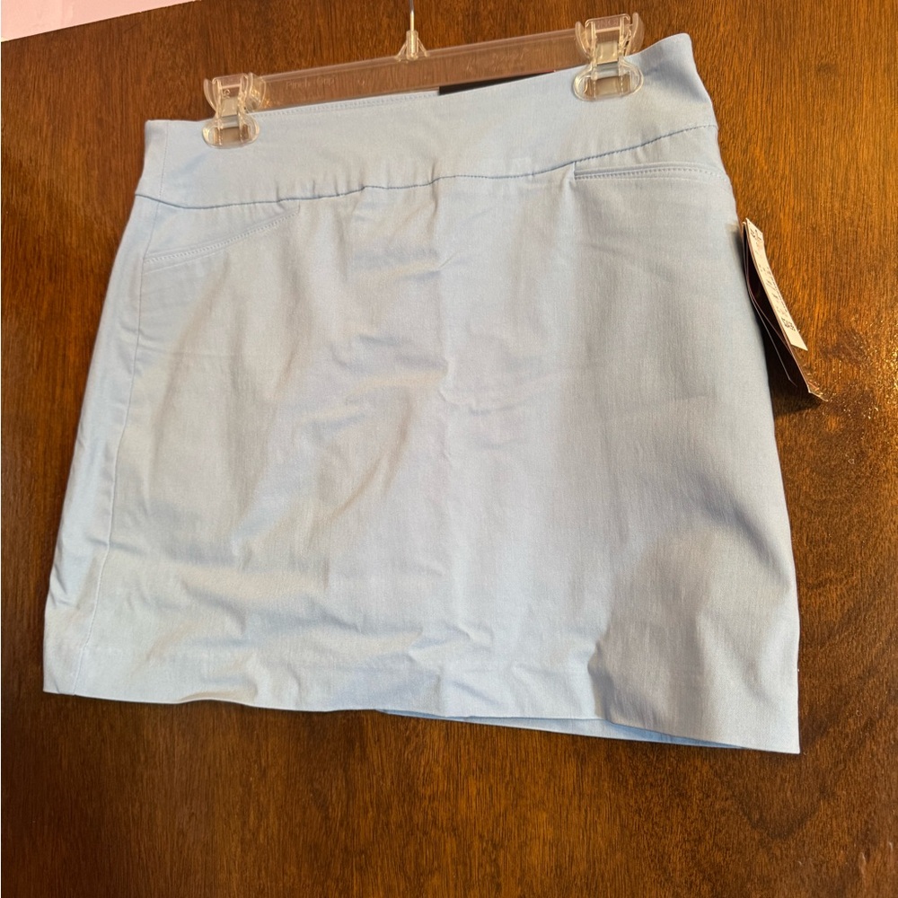 Attyre Women’s Size 6 White Mini Pencil Skorts